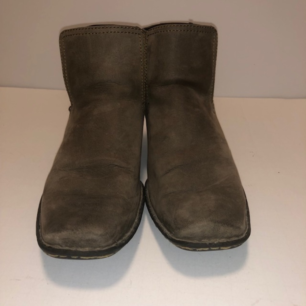 Born Ladies booties size 8